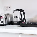 Cosy 1 Bed Apartment Near Catford Station - 20 Mins From Central London