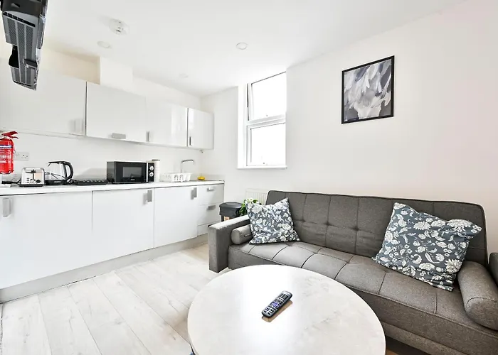Cosy 1 Bed Apartment Near Catford Station - 20 Mins From Central London